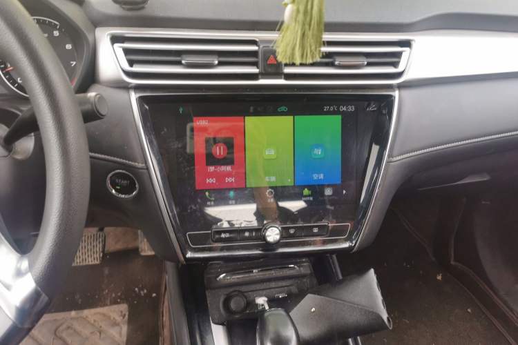 Used Roewe i5 2019 1.5L Automatic 4G Connected Langhao Edition Audio And AC Panel