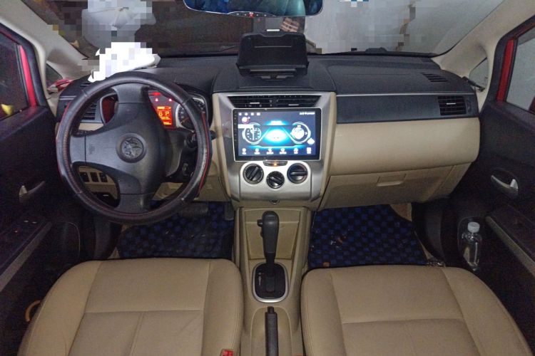 Used Venucia R50 2013 1.6L Automatic Luxury Edition
