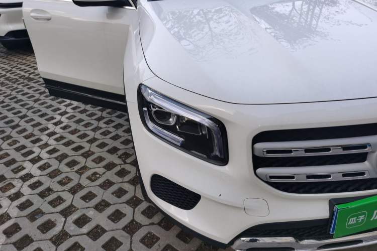 Used Mercedes-Benz GLB 2023 Refreshed GLB 200 Dynamic Edition Right Front Headlight