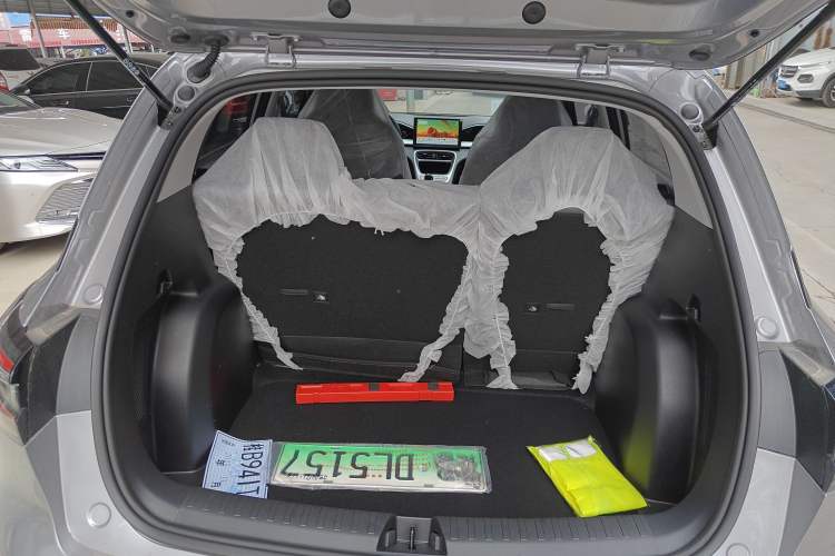 Used Geely Galaxy Geome 2026 Model 310km Youth Edition
