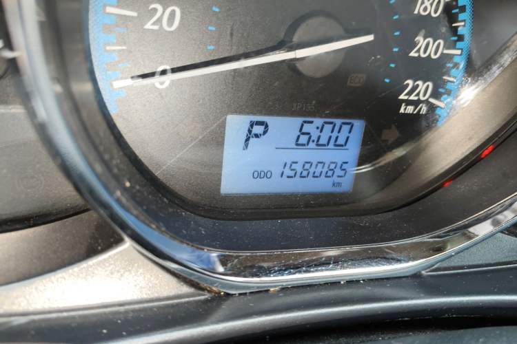 Used Toyota YARiS L Zhi Xuan 2016 Revised 1.5E CVT Charming Edition Odometer Close Up