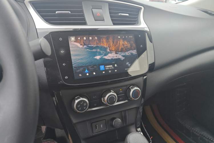 Used Nissan Sylphy 2021 Classic 1.6XL CVT Luxury Edition Audio And AC Panel