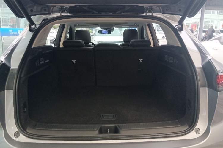 Used Buick Envision 2022 Encore S 652T Two-Wheel-Drive Luxury Model
