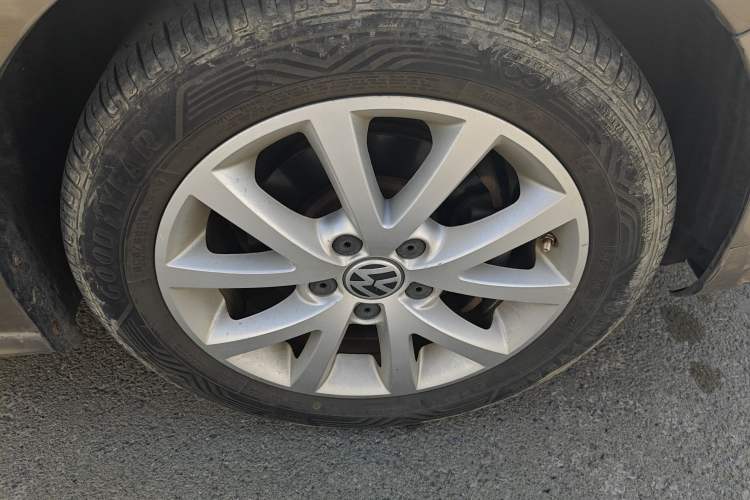 Used Volkswagen Sagitar 2012 1.6L Automatic Comfort Edition
