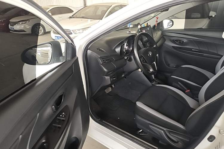 Used Toyota YARiS L Zhi Xuan 2022 1.5L CVT Leading PLUS Edition
