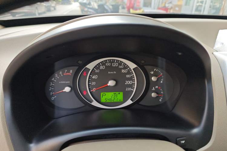 Used Hyundai Tucson 2009 2.0L Automatic Two-Wheel Drive with Sunroof
