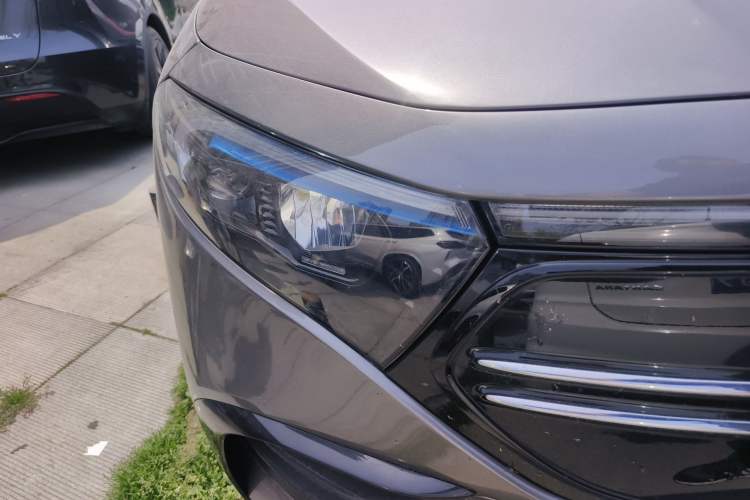 Used Mercedes-Benz EQA 2022 EQA 300 4MATIC Launch Edition Right Front Headlight