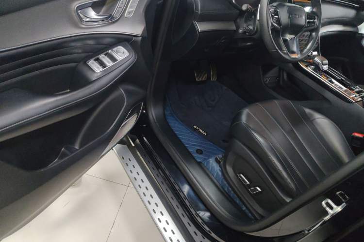 Used Roewe RX5 MAX 2021 Supreme Series 400TGI Automatic Smart Cabin Prestige Edition
