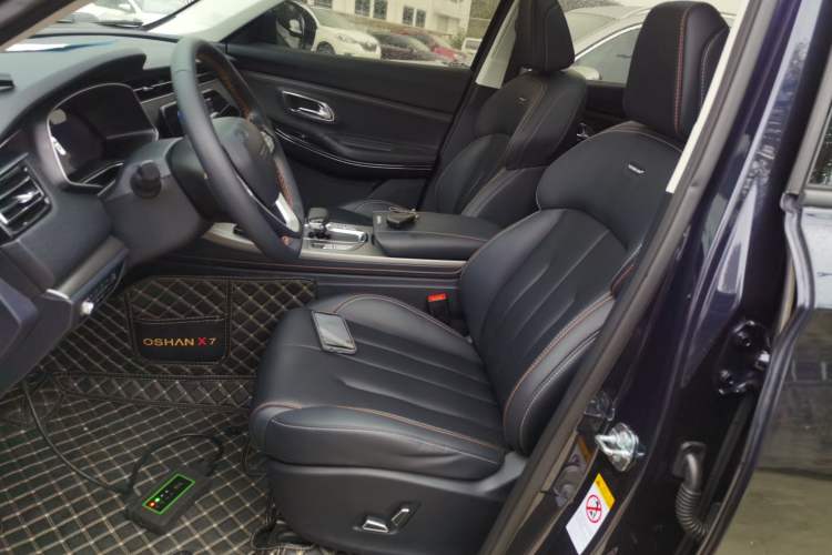 Used CHANGAN OSHAN X7 2020 1.5T Automatic Parking with Facial Recognition – Spacey & Carefree Edition
