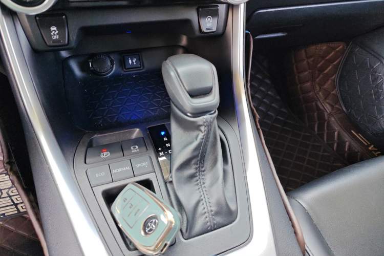 Used Toyota Wildlander 2022 2.0L CVT Two-Wheel Drive Leading Edition