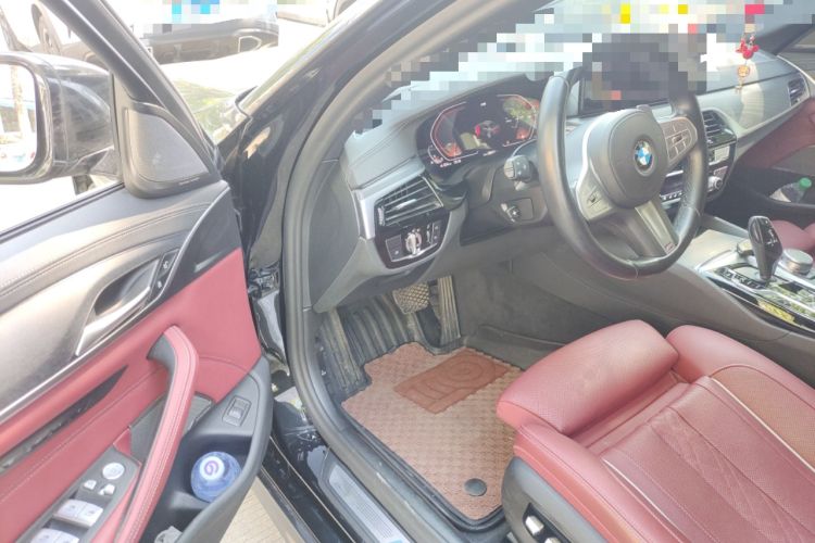 Used BMW 5 Series 2023 530Li Luxury Edition M Sport Package Interior 3