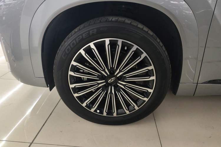 Used Chery Tiggo 9 C-DM 2025 1.5T 106KM Ultra-Comfort Edition 5 Seats Lithium-NMC