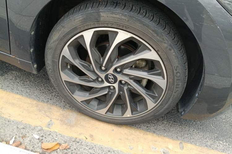 Used Hyundai Elantra (6th Generation / Lingdong) 2019 1.4T Dual-Clutch Xuan Dong · Dynamic Model