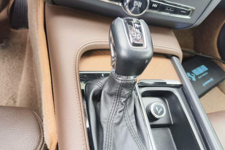 Used Volvo S90 2019 T5 Zhiyi Edition
