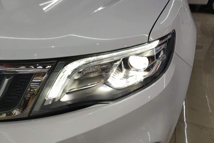 Used Geely Auto Emgrand X7 Sport 2020 1.8TD DCT Two-Wheel Drive Smart Connect 4G-Enabled Version
