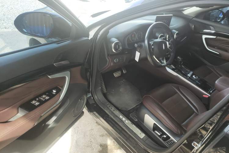 Used Wey VV7 2017 2.0T Flagship Model