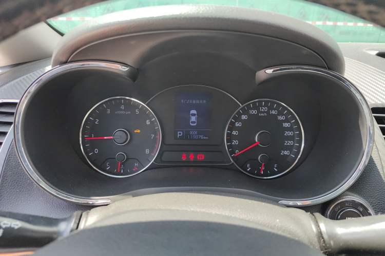 Used Kia K3 2013 1.6L Automatic GLS Instrument Cluster