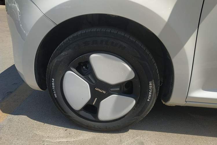 Used CHANGAN NEVO Lumin 2023 205km Xiangqin Version Left Front Wheel Hub