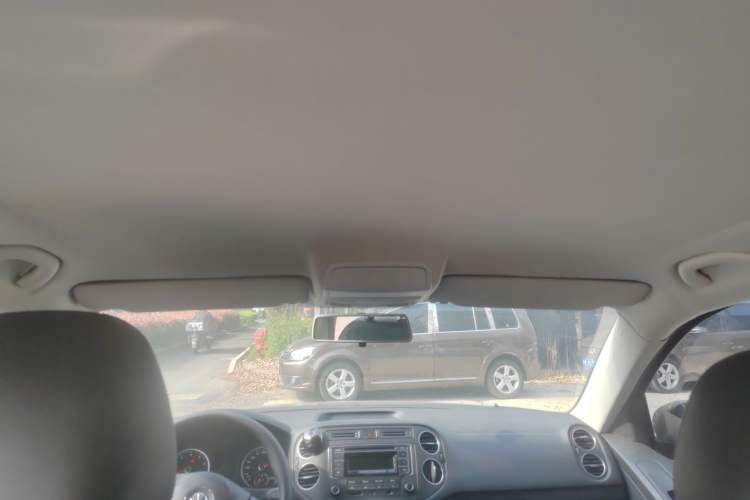 Used Volkswagen Tiguan 2013 1.8TSI Automatic Two-Wheel Drive Trend Edition Headliner