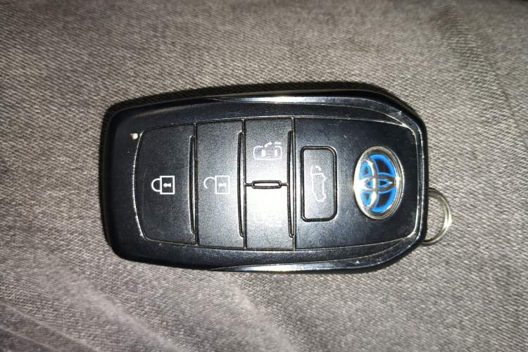 Used Toyota SIENNA 2021 2.5L Hybrid Premium Edition