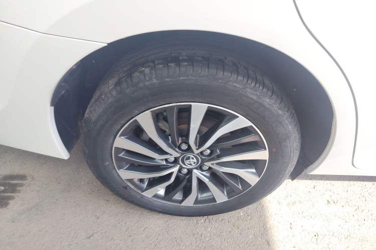 Used Toyota Corolla 2017 Revised Dual-Engine 1.8L E-CVT Leading Edition Right Rear Wheel Hub