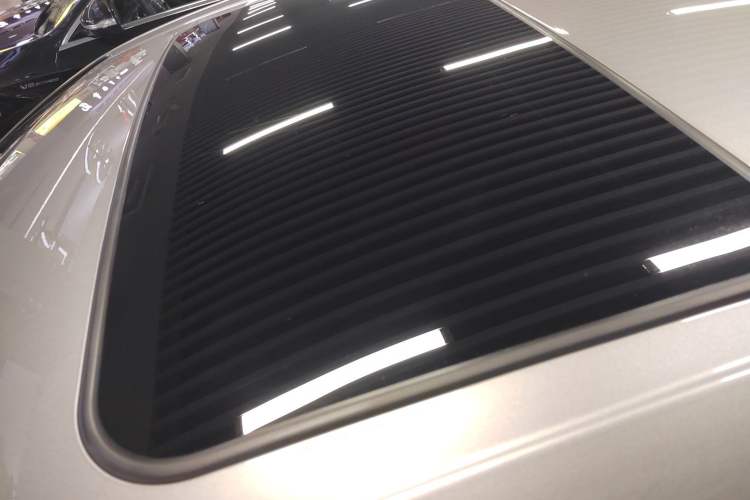 Used Toyota Avalon 2022 2.5L Luxury Edition Roof