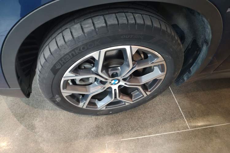 Used BMW X1 2022 sDrive25Li Leading Model Left Front Wheel Hub