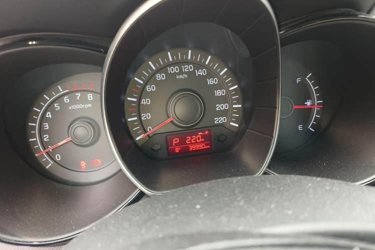 Used Kia K2 2015 Sedan 1.4L Automatic GLS