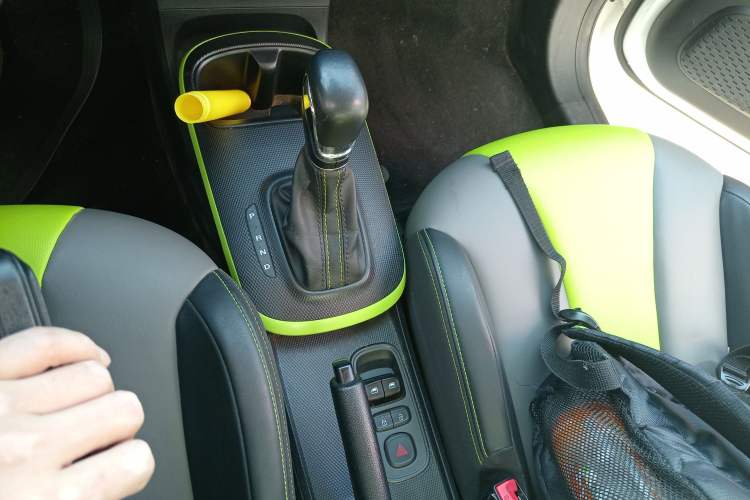 Used Roewe Clever 2021 302 km New Four-Seater Super-Efficient Version