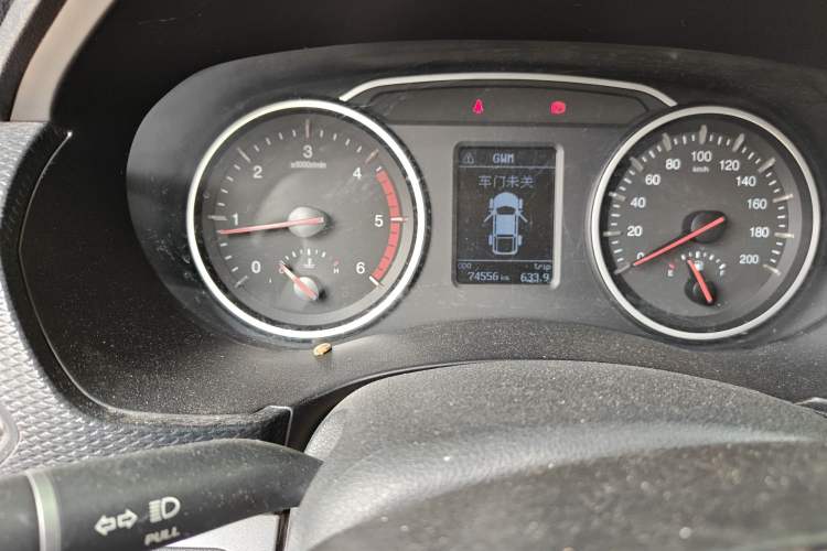 Used Great Wall Wingle 5 2017 2.0T European Version Diesel Two-Wheel Drive Advanced Large Double-Cab GW4D20E
