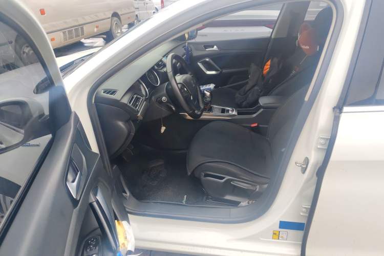 Used Peugeot 408 2018 350THP Automatic Luxury Edition Left Front Seat