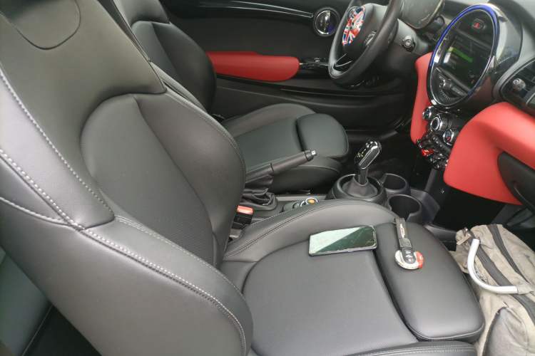 Used MINI MINI 2021 1.5T COOPER Classic Edition