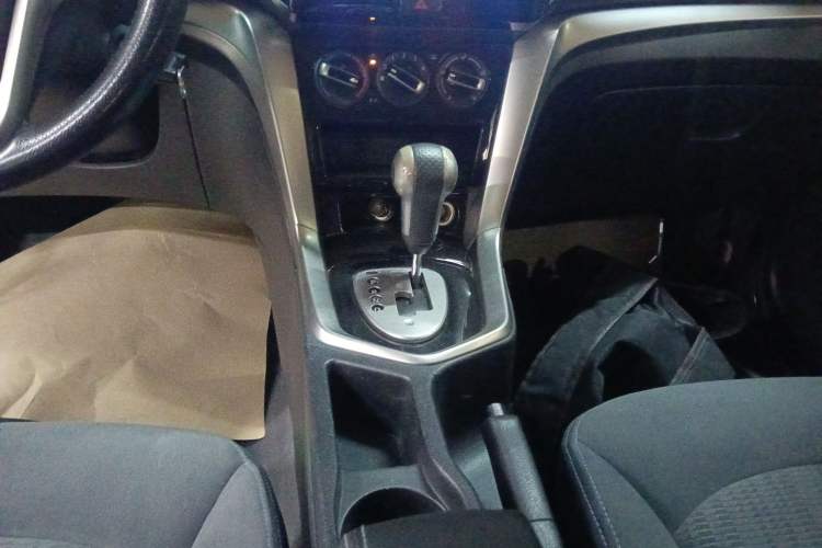 Used Venucia T70 2016 2.0L CVT Smart Choice Edition
