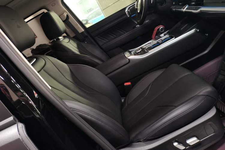 Used Tank 400 New Energy 2024 Hi4-T Off-Road Edition Right Front Seat