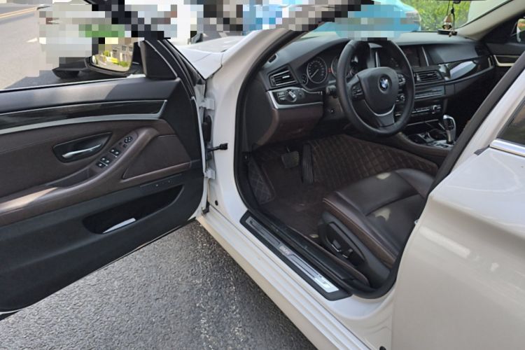 Used BMW 5 Series 2014 525Li Luxury Design Package
