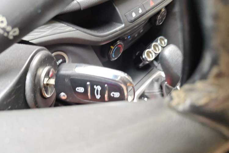 Used Buick Excelle GX 2018 18T Automatic Elite Model Vehicle Key