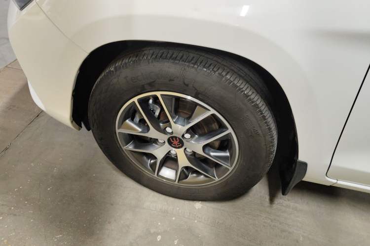 Used BYD Song 2016 GaiShi Edition 1.5TID Automatic Elite Model
