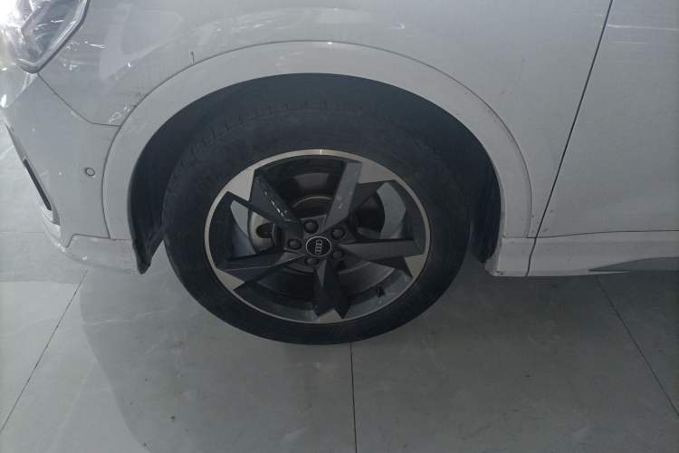 Used Audi Q3 2022 35 TFSI Fashion Dynamic Model Left Front Wheel Hub