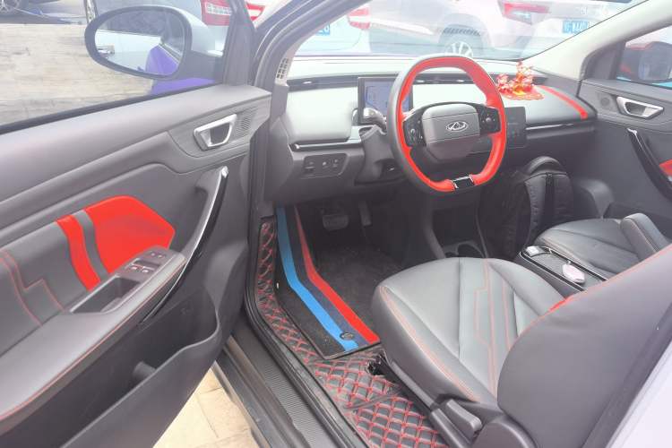 Used Chery New Energy Boundless Pro 2022 301km "WoW" Edition NMC Lithium Battery 30.6 kWh Driver Seat