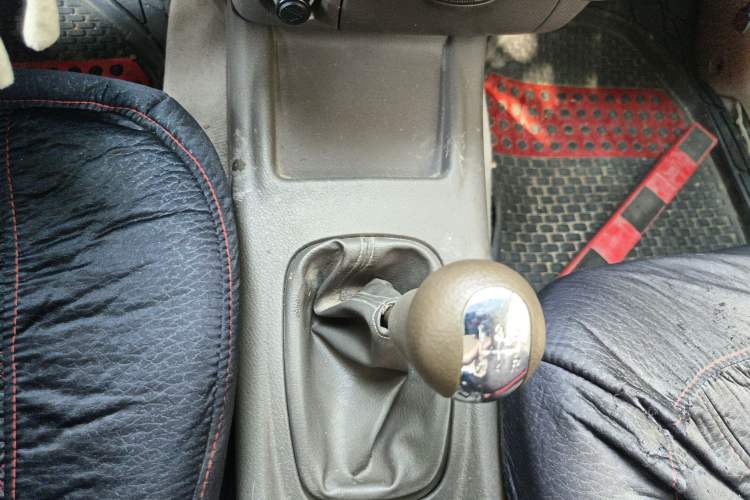 Used FAW Senya M80 2011 Value Edition 1.3L Manual 5-Seater
