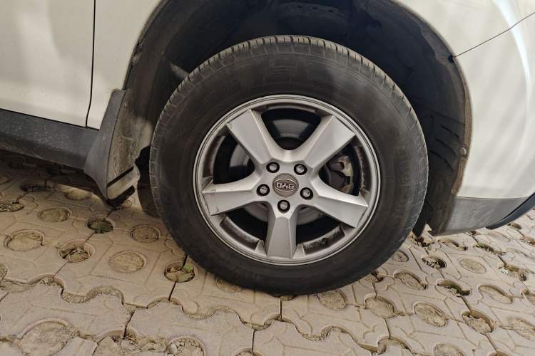 Used BYD S6 2014 2.0L Manual Luxury 5-Seater
