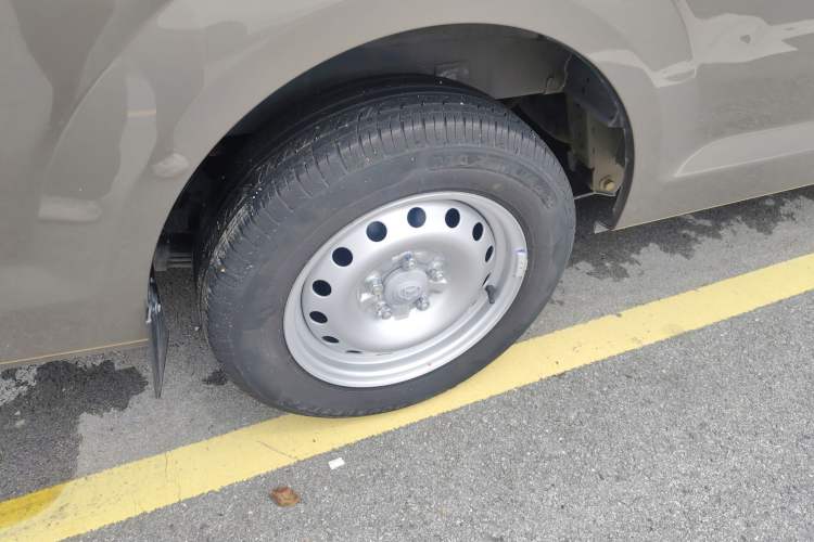 Used CHANGAN KUAYUE Xing V5 2022 1.5L Enjoyment Model 5-7 Seater Passenger Vehicle JL473QH
