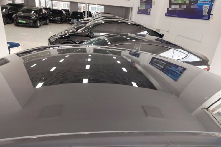 Used Tesla Model Y 2024 Rear-Wheel-Drive Version Roof