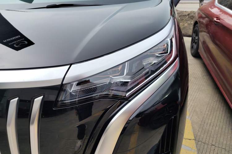 Used Denza D9 2022 EV 620 Prestige Model