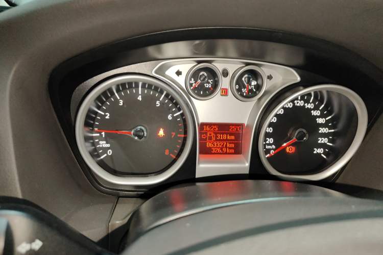 Used Ford Focus 2013 Sedan Classic 1.8L Manual Base Model