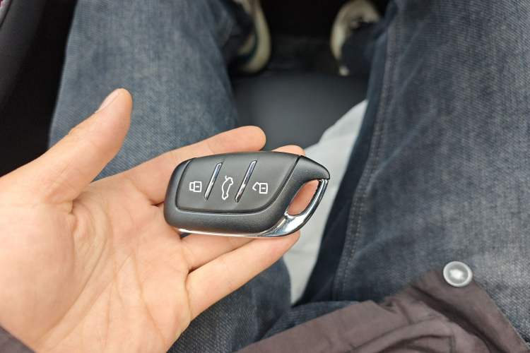 Used Roewe i5 2023 1.5L CVT Luxury Edition Vehicle Key