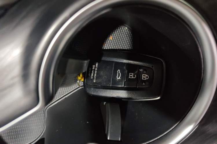 Used Toyota Camry 2023 2.5G Luxury Edition
