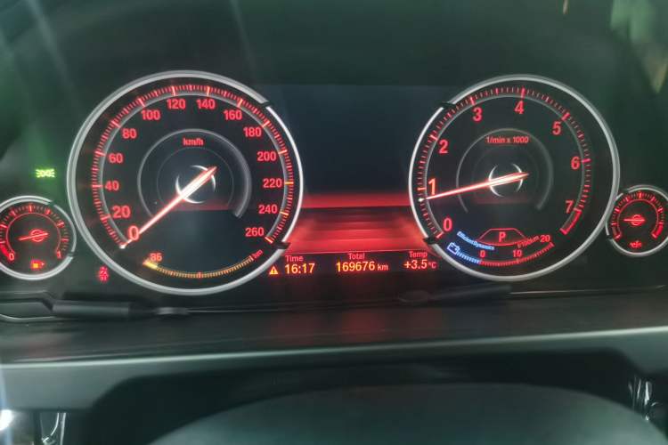 Used BMW X5 2017 xDrive28i
