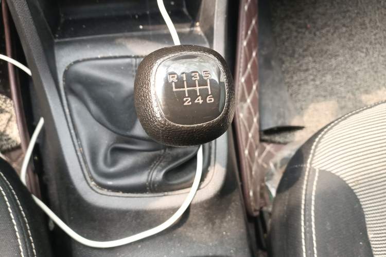 Used Wuling Hongguang 2021 1.5L S Base Version LAR Gear Lever