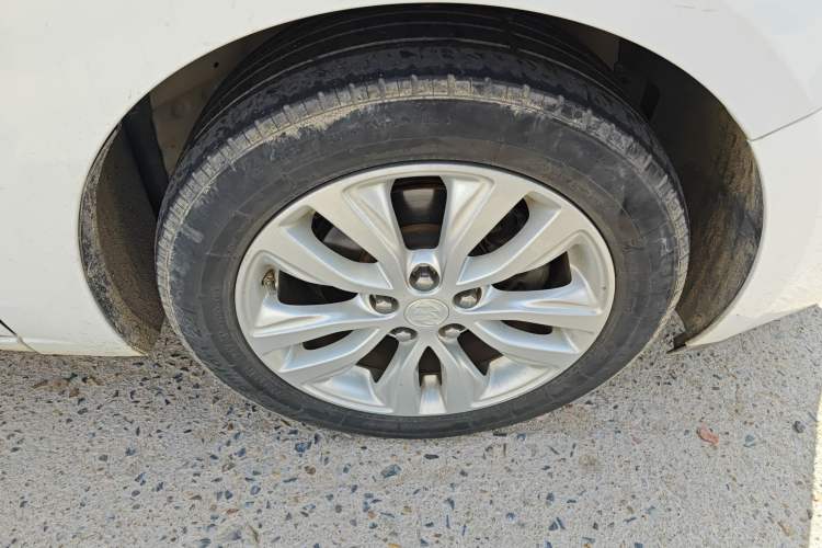 Used Buick GT 2018 15T Manual Elite Version China V Standard